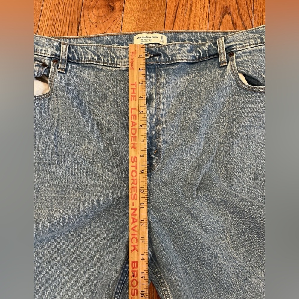 Abercrombie & Fitch The 90s Straight Jeans Ultra High Rise Blue Denim 35 20R New - Picture 10 of 12